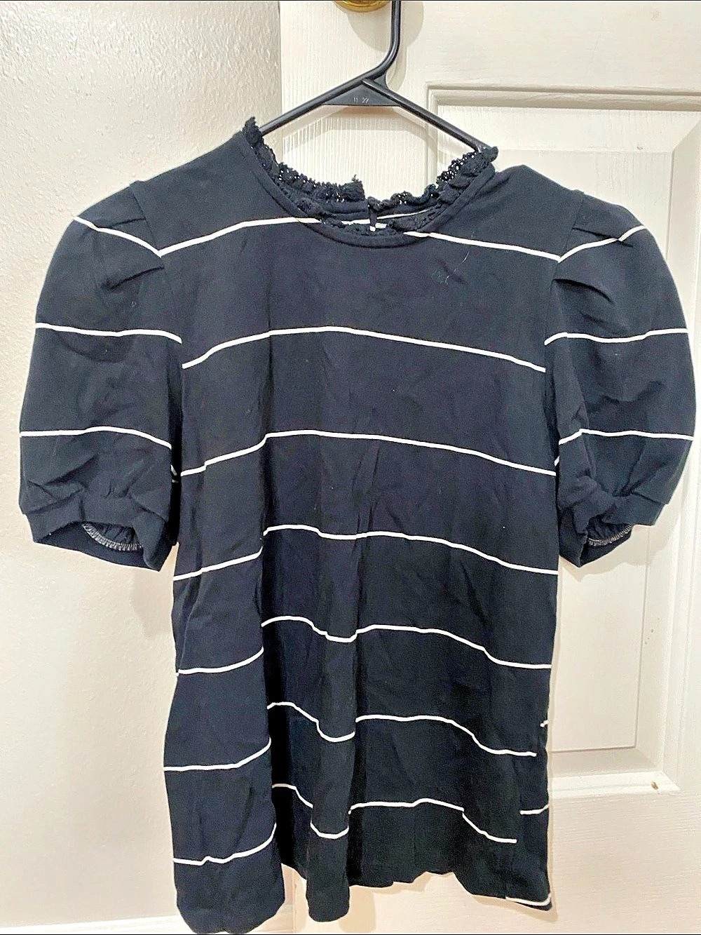 Who What Wear Striped Puff Sleeve Top in Black & White Size Small
